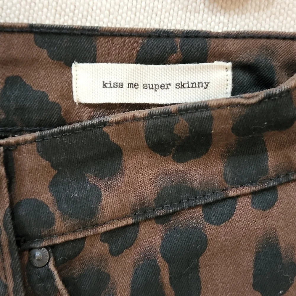 Jessica Simpson Leopard Jeans - Picture 7 of 7